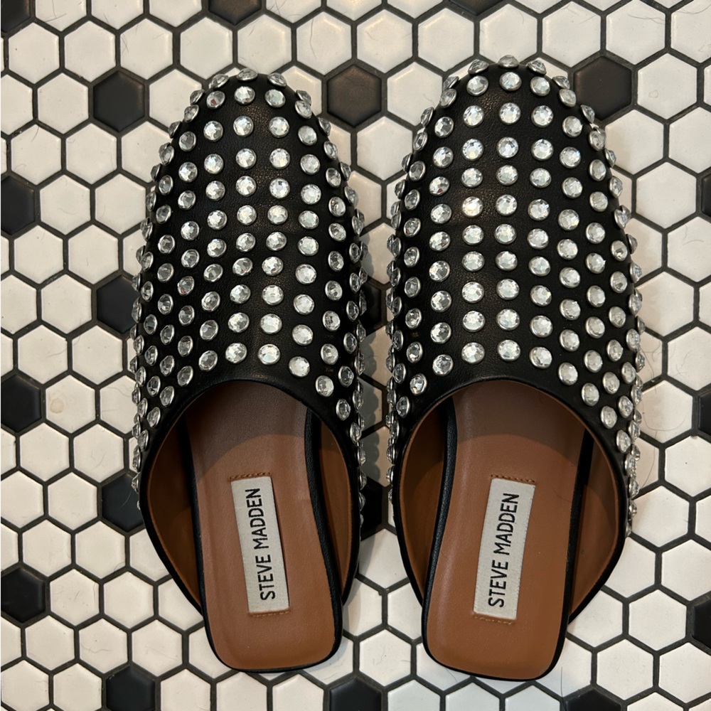 Steve Madden Glimmer Rhinestones mule- only worn a few times